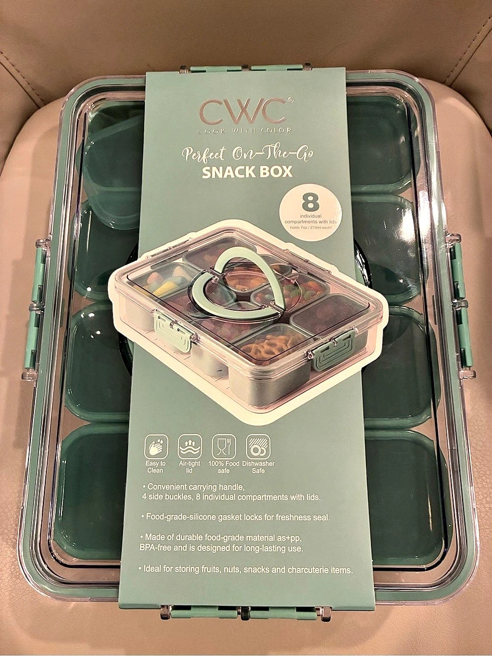 CWC Perfect On-The-Go Snack Box with 8 Individual compartment with lids NWT